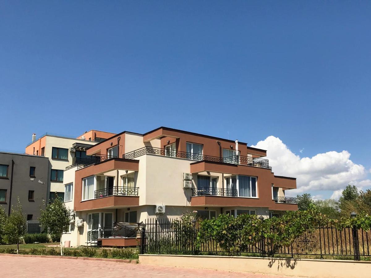 Niko'S Sea View Apartments Deluxe Misivri Dış mekan fotoğraf